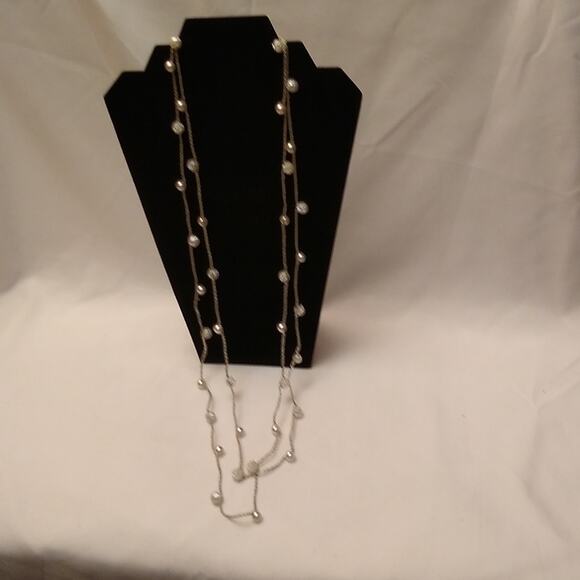 Vintage silver necklace with pearls. 28 in Long. - Picture 1 of 4